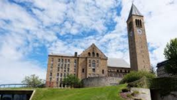 मेहनती मां-बाप से मिली प्रेरणा, बहनों ने किया सपोर्ट