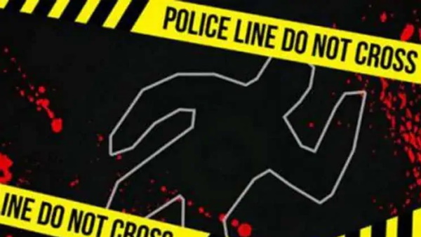 दो चेम्बूर में और दो वर्ली में हैं फ्लैट