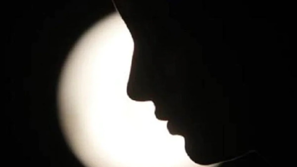 फ्लैट पर मालिकाना हक को लेकर होती थी लड़ाई