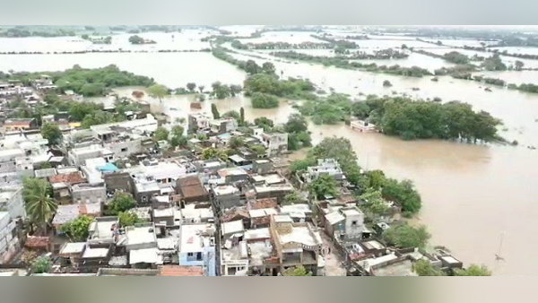 ज्यादातर नदियां उफान पर ज्यादातर नदियां उफान पर