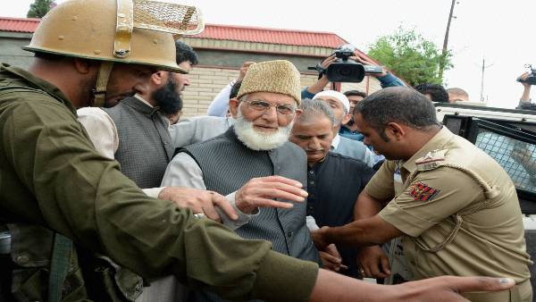 गिलानी पर लग चुके हैं ये आरोप गिलानी पर लग चुके हैं ये आरोप