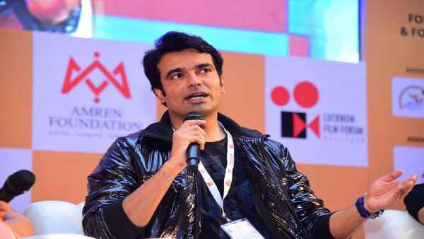 आईएएस अभिषेक सिंह ने जब शिक्षक से लगवाई उठक बैठक