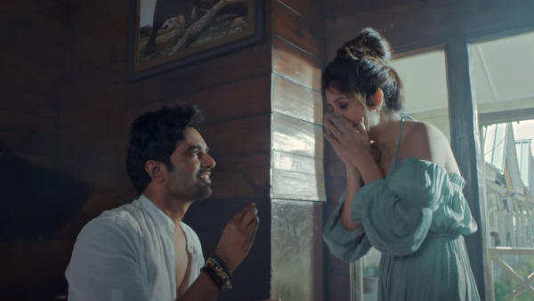 अभिषेक सिंह की पत्नी दुर्गा शक्ति नागपाल भी आईएएस