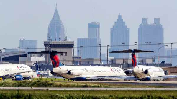 कब से सामान्य होगी अंतरराष्ट्रीय उड़ान? कब से सामान्य होगी अंतरराष्ट्रीय उड़ान?