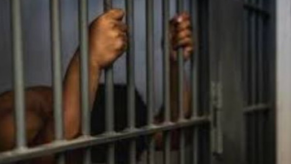 जेल से बचने के लिए मौत का झूठा नाटक