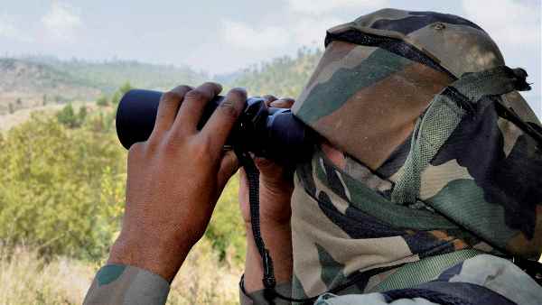 बुरहान वानी के मारे जाने के बाद कई इमारतें बर्बाद की गई थी