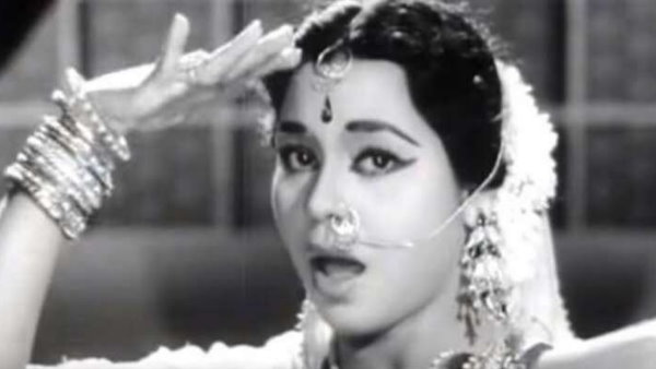  कुमकुम गुरू दत्त की फिल्म 'प्यासा' में भी काम किया