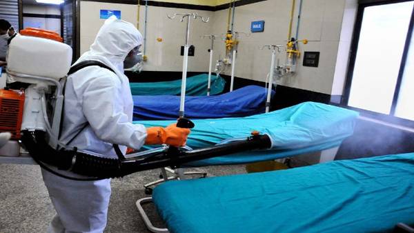 डिस्चार्ड के बाद रोगी में बुखार और सांस फूलने जैसे लक्षण दूर हो जाते हैं