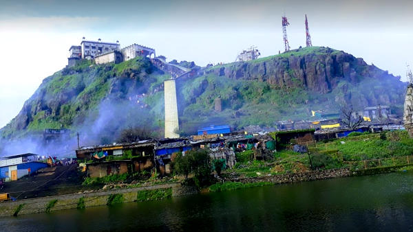 बारिश की फुहारों ने उत्तराखंड जैसा नजारा बनाया