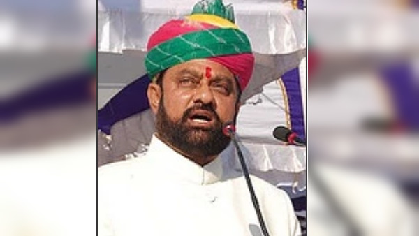 विधायक रमीला खड़िया व महेन्द्र जीत सिंह मालवीय का भी जिक्र विधायक रमीला खड़िया व महेन्द्र जीत सिंह मालवीय का भी जिक्र