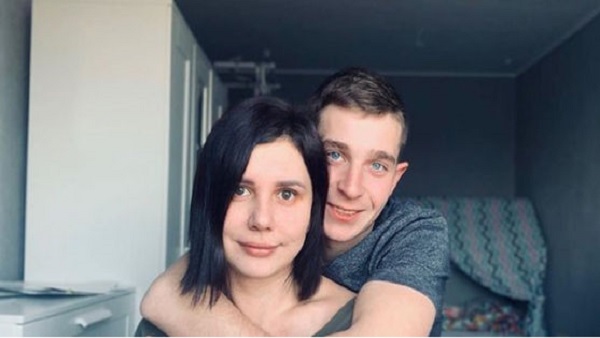 सोशल मीडिया पर हो रही आलोचन