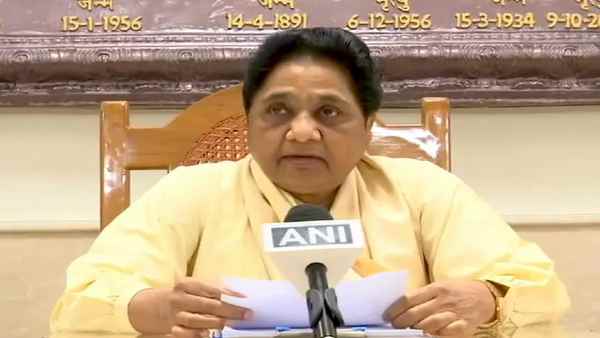 सियासी अखाड़े में बसपा की एंट्री