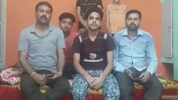 टॉपर्स की लिस्ट में 15 विद्यार्थी