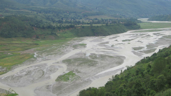 नेपाल के कई गांवों को हड़प चुका है ड्रैगन नेपाल के कई गांवों को हड़प चुका है ड्रैगन