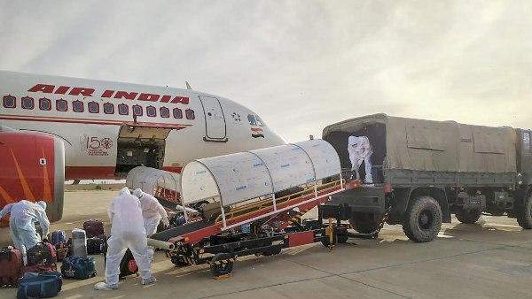 कंपनी कर्मचारियों की छंटनी के लिए अपने इस अधिकार का उठा रही फायदा 