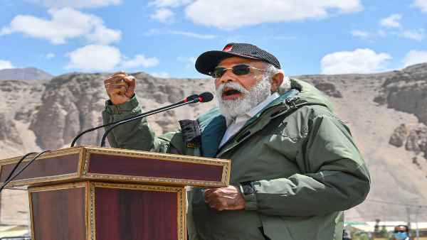 '21वीं सदी में दुनिया को हिंसक नजर से देखने की कोई जगह नहीं है' 