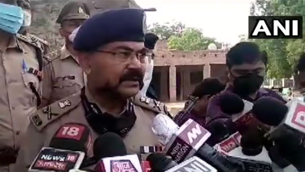 कानपुर हमला: 8 पुलिसकर्मियों की मौत,पुलिस के हथियार भी गायब कानपुर हमला: 8 पुलिसकर्मियों की मौत,पुलिस के हथियार भी गायब