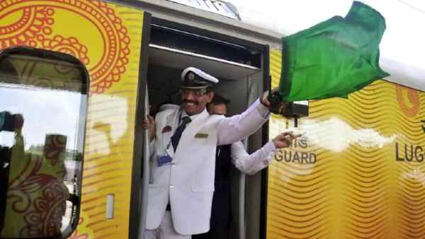 70 फीसदी निजी ट्रेनों का निर्माण भारत में 70 फीसदी निजी ट्रेनों का निर्माण भारत में