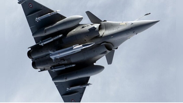 17वीं स्क्वाड्रन गोल्डन एरोज राफेल की पहली स्क्वाड्रन