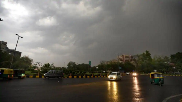 heavy rain forecast in gujarat, IMD alert to rains at south gujarat & saurashtra