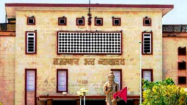 Rajasthan HC issues contempt notice to state Chief Secretary on Vasundhara Raje bungalow allocation Rajasthan HC issues contempt notice to state Chief Secretary on Vasundhara Raje bungalow allocation