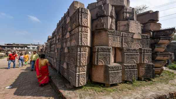 हर हाल में रुके डीडी पर प्रसारण- लेफ्ट