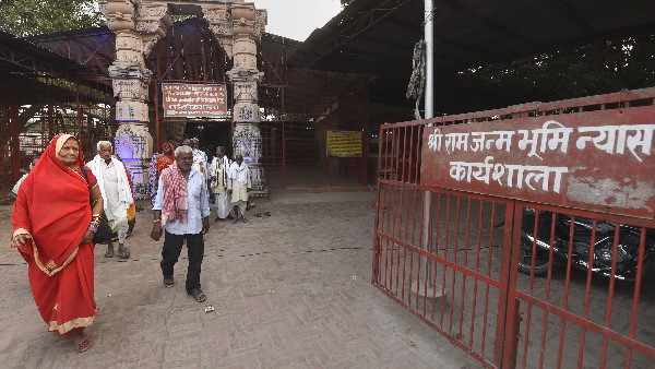 कोविड के चलते कुछ लोगों तक ही सीमित रखा गया कार्यक्रम