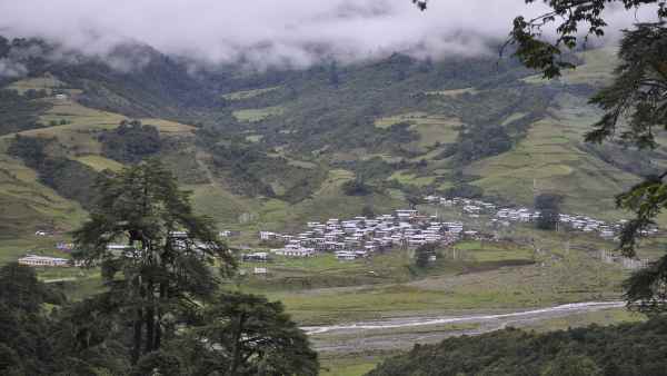 भूटान में सड़क बनाकर ड्रैगन की जुबान बंद करेगा भारत