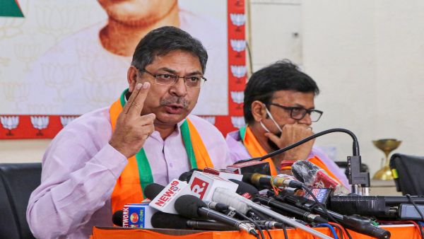 भाजपा अध्यक्ष पुनिया के एक बयान भी गहलोत की मुश्किल बढ़ा दी है भाजपा अध्यक्ष पुनिया के एक बयान भी गहलोत की मुश्किल बढ़ा दी है