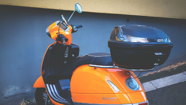 बेटे की तबीयत खराब तो खुद को रोक नहीं सकीं