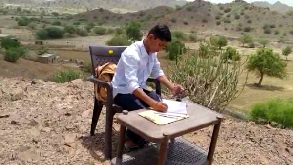 बाड़मेर का रहने वाला है छात्र