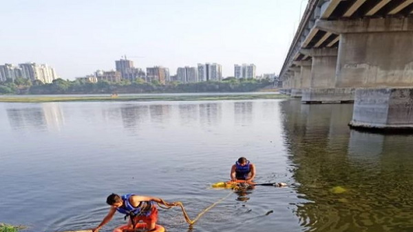 Diamond businessman killed himself by jumping into river, under stress since being infected with coronavirus Diamond businessman killed himself by jumping into river, under stress since being infected with coronavirus
