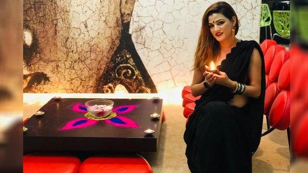 सोचती हूं कि मैं सोकर उठूंगी तो अपने भाई को पास में देख पाऊंगी