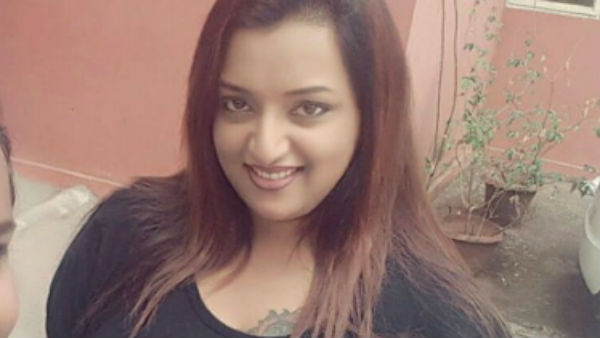 रैकेट चलाने का आरोप रैकेट चलाने का आरोप