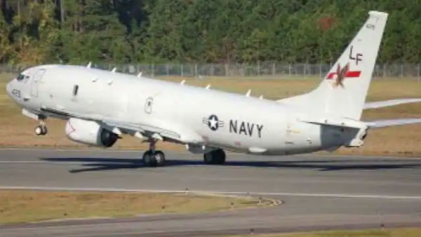 लगातार चीन की तरफ बढ़ रहे अमेरिकी प्‍लेन 