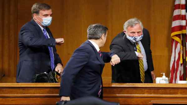 चीन में कारोबार से चिंतित उद्योगपति