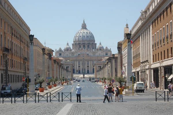 वेटिकन सिटी की आबादी सबसे कम वेटिकन सिटी की आबादी सबसे कम