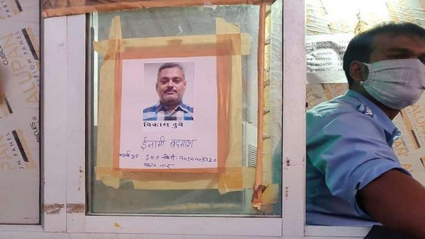 सपा ने कहा- 20 हजार में कोई सदस्य नहीं बनता