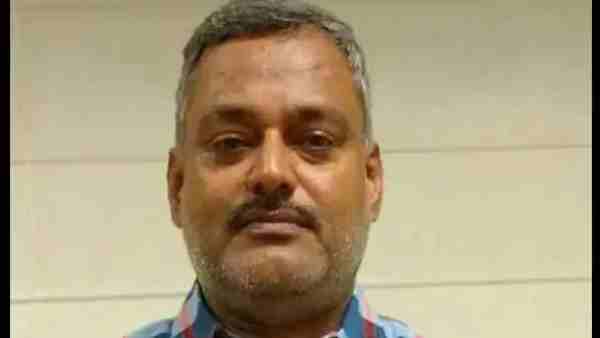 Kanpur encounter case: Vikas Dubey partner Gopal Saini surrendered before district court Mati Kanpur encounter case: Vikas Dubey partner Gopal Saini surrendered before district court Mati