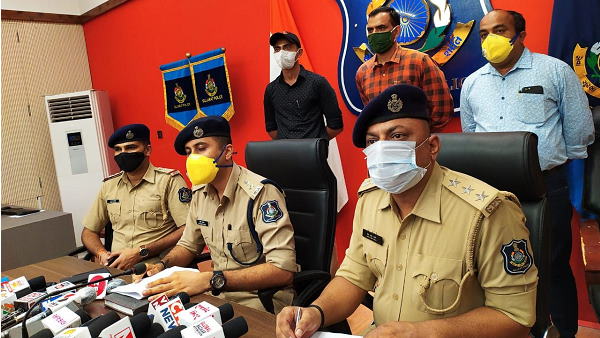 2 बच्चे हो गए थे तरुणा से, फिर भी अवैध संबंध बनाया