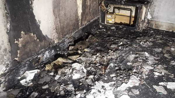 सब सेट कर गर्लफ्रेंड को लेने गया था