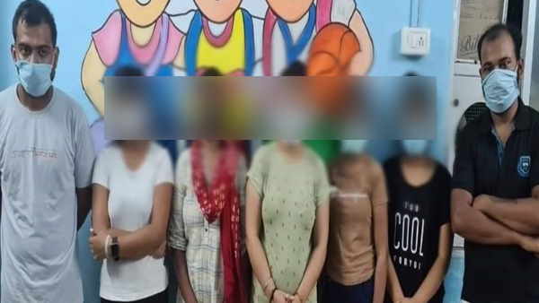 मकान में चल रहा था सेक्स रैकेट