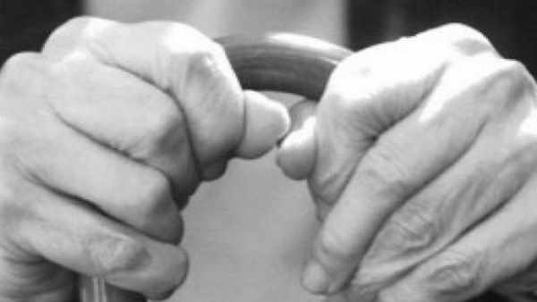 मां का नहीं था कोई ख्याल रखने वाला