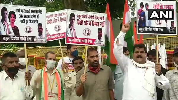 कांग्रेस के ज्यादातर बड़े नेता गांधी परिवार से अध्यक्ष रहने के हक में