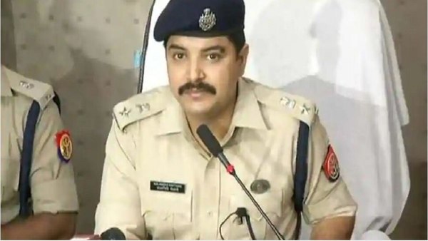 गाजियाबाद के एसएसपी कलानिधि नैथानी ने की सराहनीय पहल गाजियाबाद के एसएसपी कलानिधि नैथानी ने की सराहनीय पहल