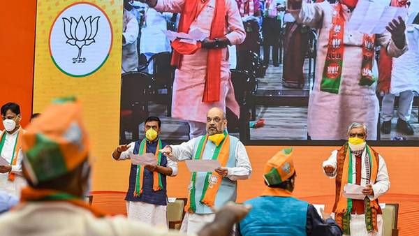 अब रोड शो पहले की तरह नहीं अब रोड शो पहले की तरह नहीं