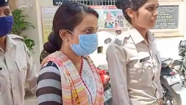 बेटी को नहीं पसंद थी मां की दूसरी शादी