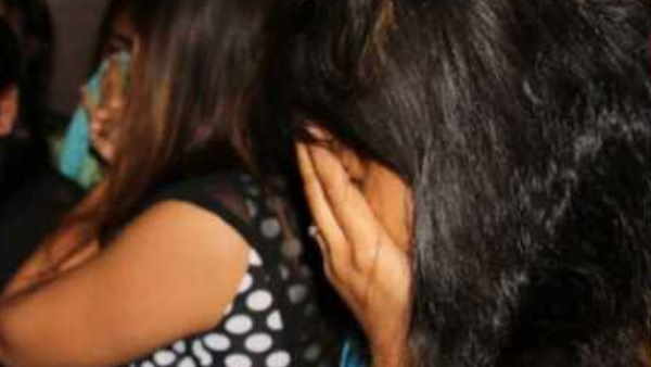 छापेमारी में तीन लड़कियों को मुक्त कराया