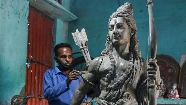 बिहार से अय़ोध्या आए थे अभिराम दास