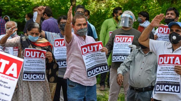 केजरीवाल सरकार अपने 12 कॉलेजों में लोगों की सैलरी क्यों नहीं दे रही?